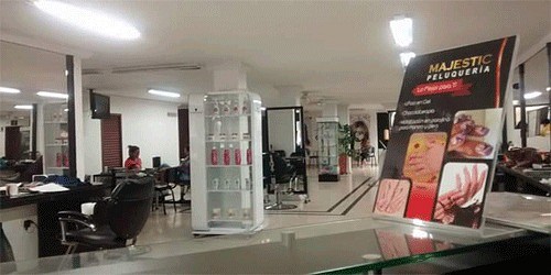 Peluqueria en Cabecera Majestic