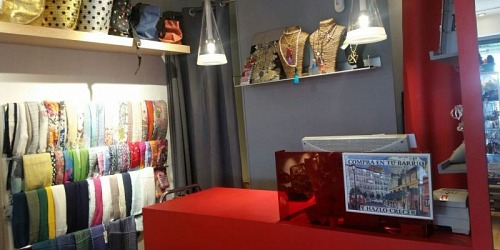 Q-EROS. Tienda de Calzado, Ropa y Complementos.