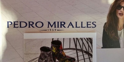 Q-EROS. Tienda de Calzado, Ropa y Complementos.