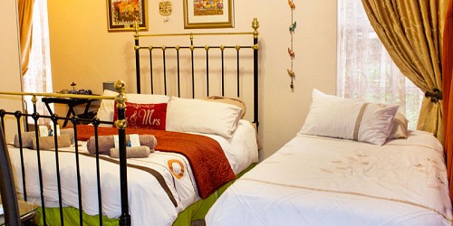 Paljas en Kandas Guesthouse / Gastehuis