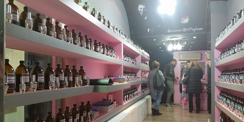 ΑΡΩΜΑΤΑ Giovanni Profumo ΑΡΩΜΑΤΟΠΩΛΕΙΟ ΜΑΡΟΥΣΙ