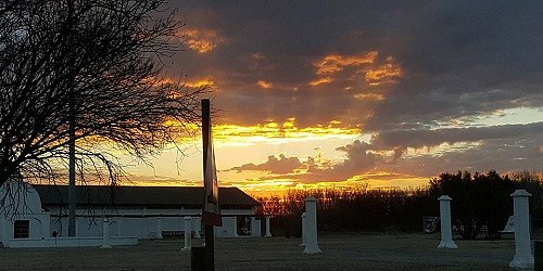 TIKWE RIVER LODGE & GLASHUIS B&B