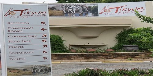 TIKWE RIVER LODGE & GLASHUIS B&B