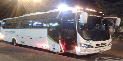 ALQUILER DE BUSETAS Y BUSES FULL EQUIPO
