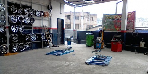 COOL TIRE'S