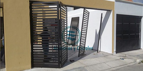 FÁBRICA Y MANTENIMIENTO DE ALUMINIOS Y CRISTALES EN CANCÚN