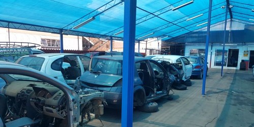 Derricks Auto Parts