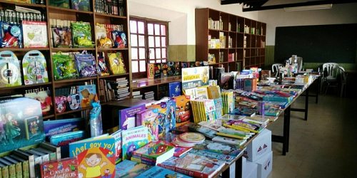PAPELERÍA EL BÚHO LECTOR. Librería, Encuadernaciones.