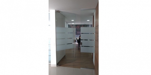 Vidrios Biselados y Maquinados CRISTAL CENTER