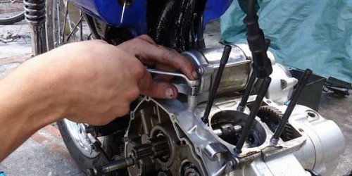 TALLER DE MOTOS /ANYELO GUERRERO.