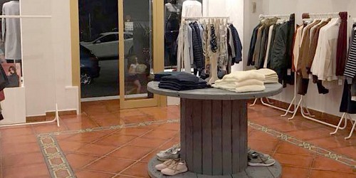 DOBLE G. Tienda de Ropa de Señora. Zapatería