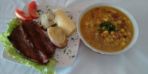 Restaurante El Hato Parrilla Bar