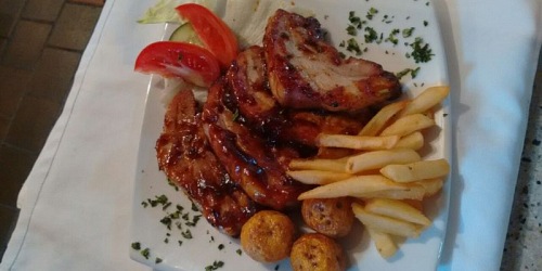 Restaurante El Hato Parrilla Bar