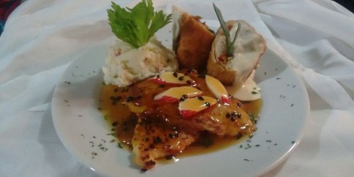 Restaurante El Hato Parrilla Bar