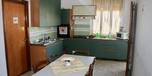LA SECONDA GIOVINEZZA Casa Alloggio per Anziani