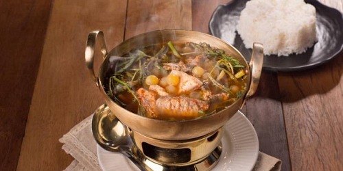 ชลบุรีกินอะไรดี ครัวมณีรัตน์ อาหารทะเล อ่างศิลา บางแสน