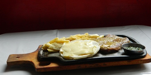 Restaurante y Parrilla La 80